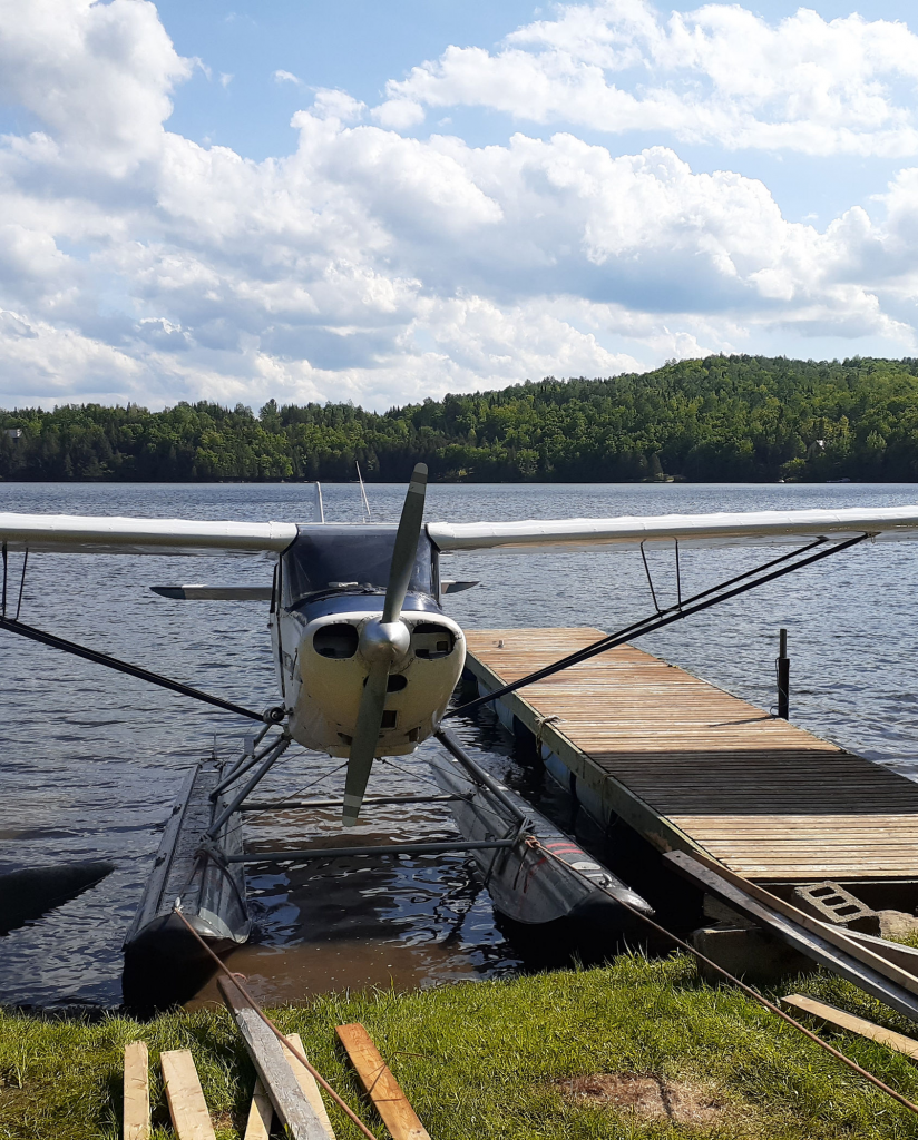 hydravion sur un lac, client de AIR MECANIC